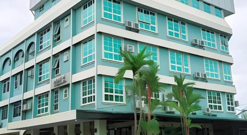 900 Inn Bintulu Eksteriør bilde